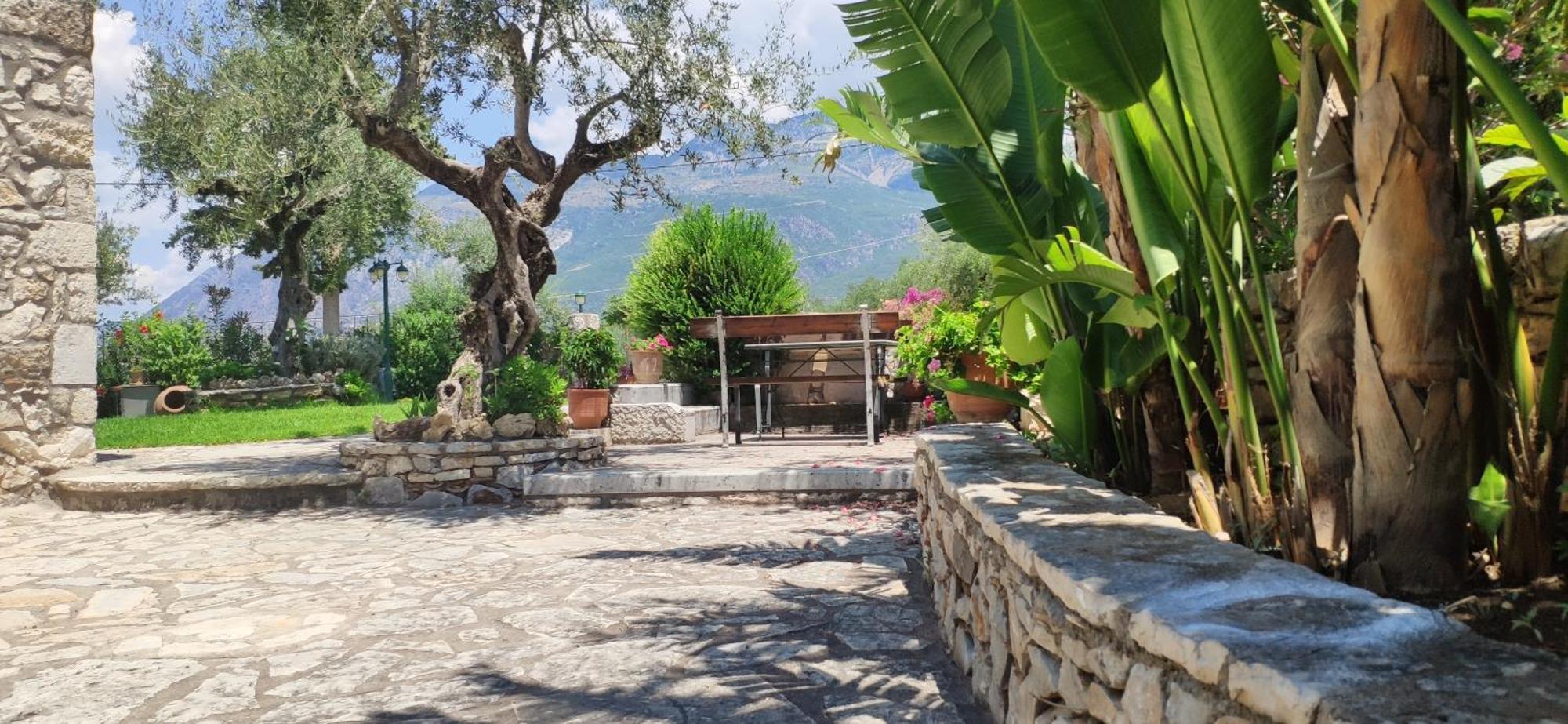 Polas Residencies Aparthotel Kalamata Exterior foto