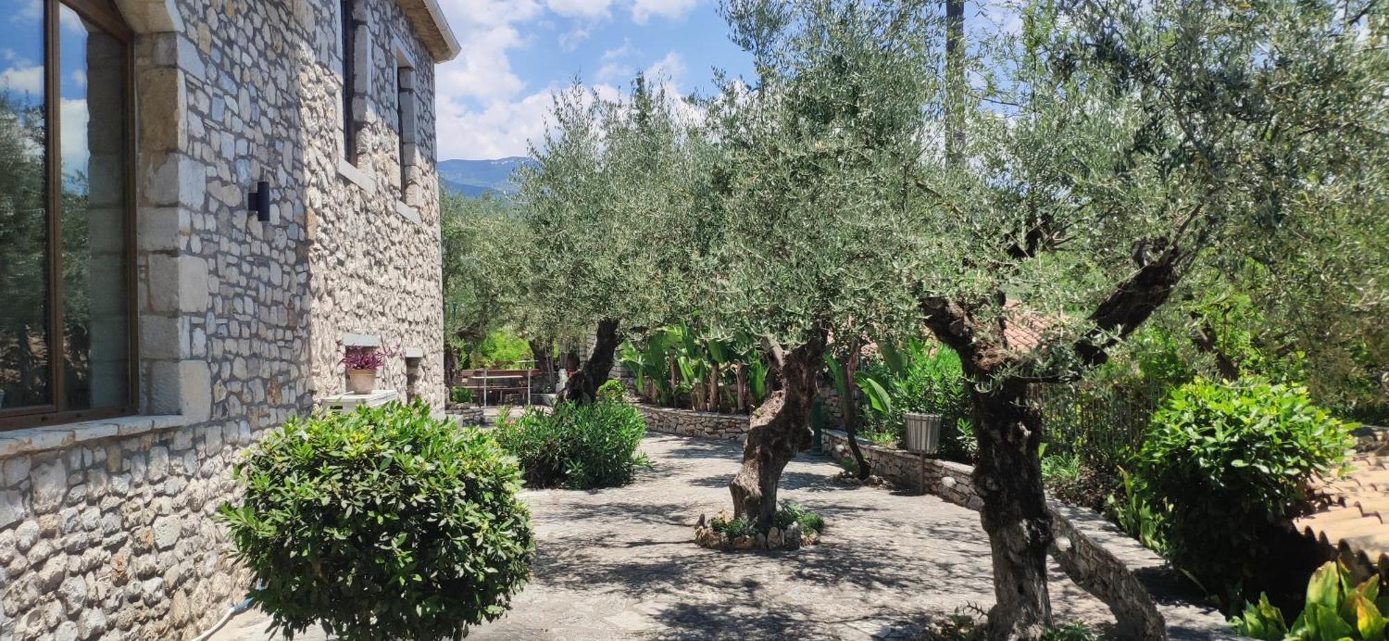 Polas Residencies Aparthotel Kalamata Exterior foto